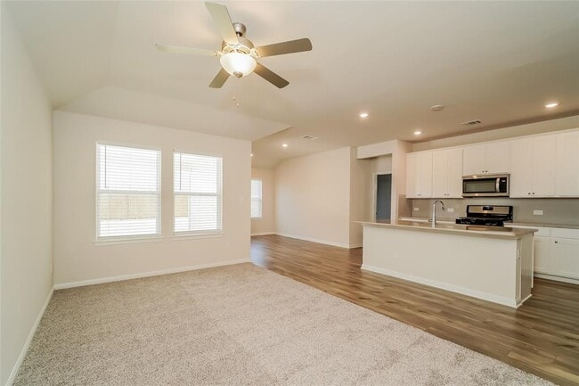 Photo - 200 Babblebrook Way