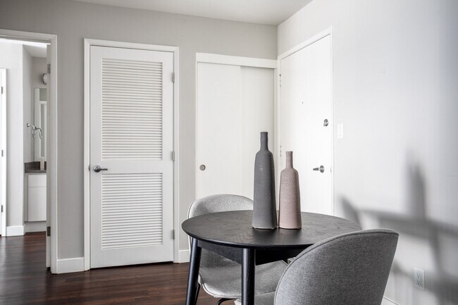 Photo - 655 S Fair Oaks Ave Unit FL3-ID1964