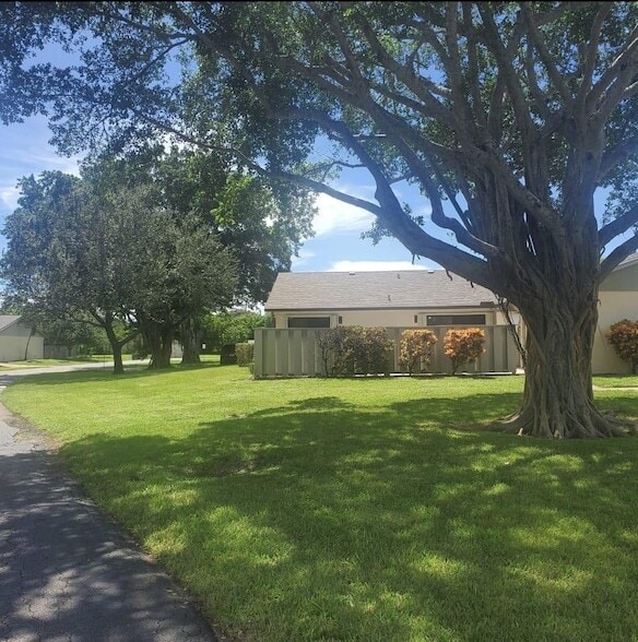 Photo - 8173 Ambach Way