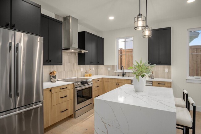 13810 84th Ave NE