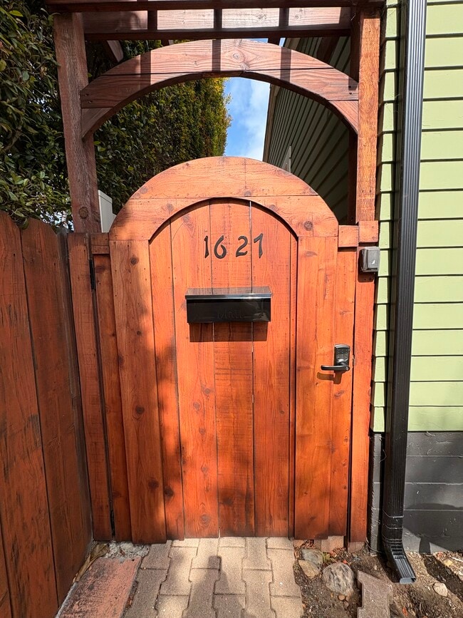Photo - 1627 Felton St Apartment Unit 1627 Felton St