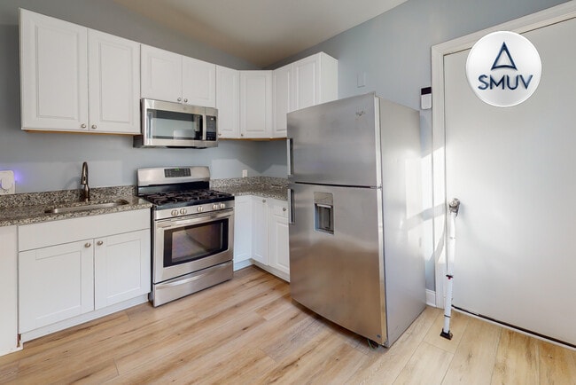 Building Photo - 501 N Belnord Ave