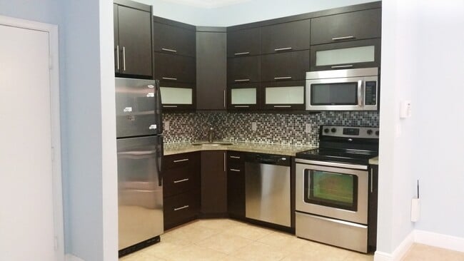 Building Photo - 9755 W McNab Rd Rental