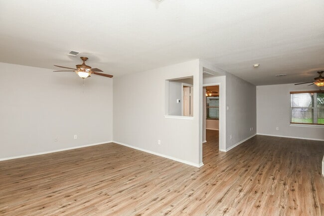 Photo - 239 Centennial Pl