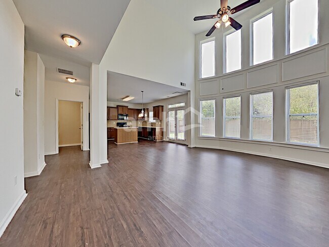 Photo - 228 Oakland Way