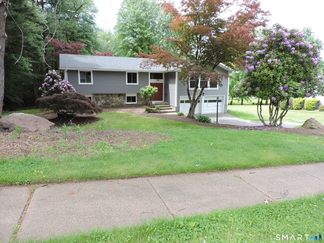 Building Photo - 60 Mohegan Trail