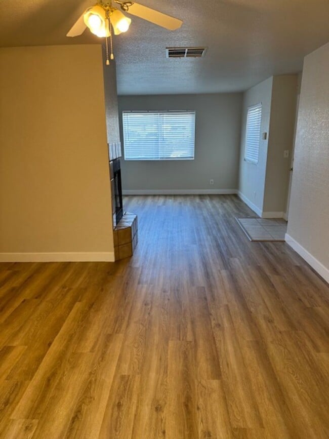 Photo - 2 bed ground floor unit  fully remodeled Unidad 1980 Las Palmas #159