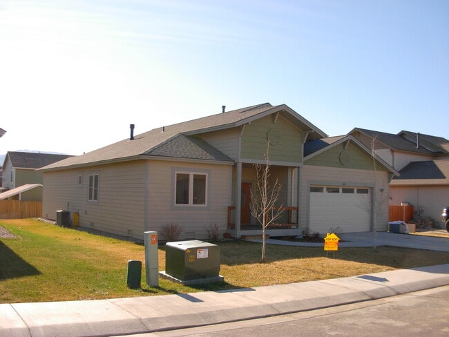 Photo - RANCH STYLE HOME LOCATED IN THE PROMONTORY!