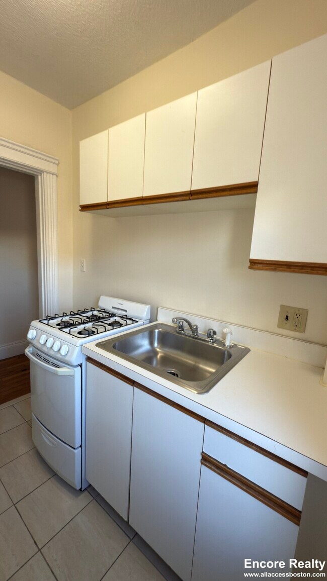 Photo - 1169 Commonwealth Ave