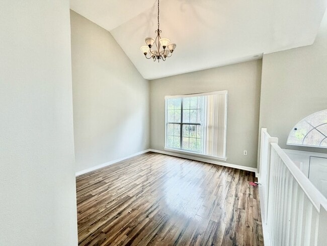 Photo - 81 Lake Front Dr