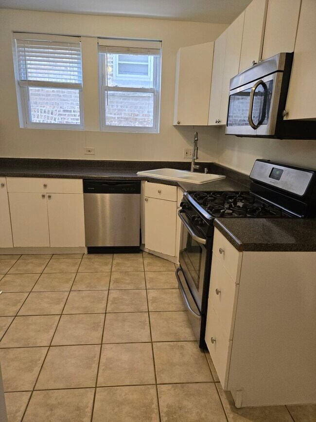 Photo - 6518 N Mozart St Unit 1