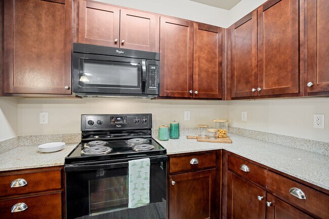 Photo - Amelia Station