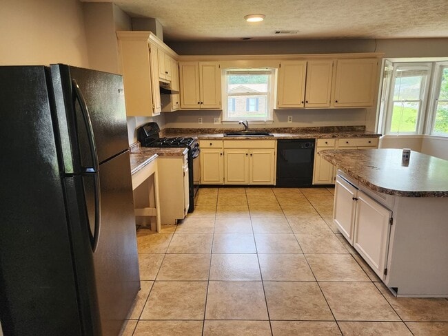 Photo - 946 Elysium Dr