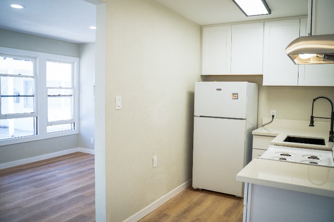 4155 Elm Ave Unidad B