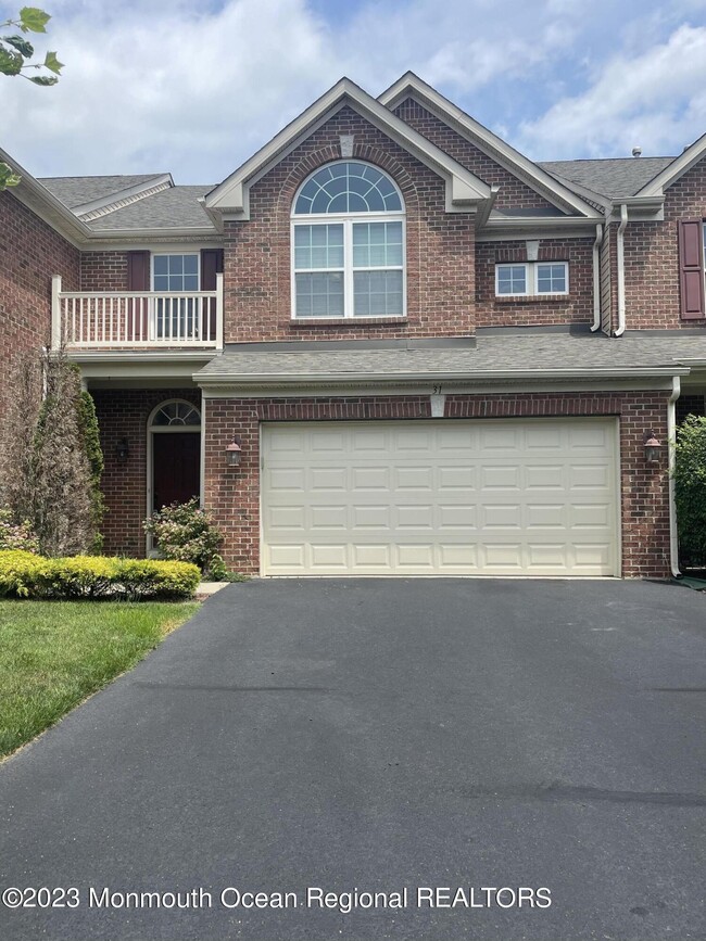 Building Photo - 31 Oak Leaf Ln