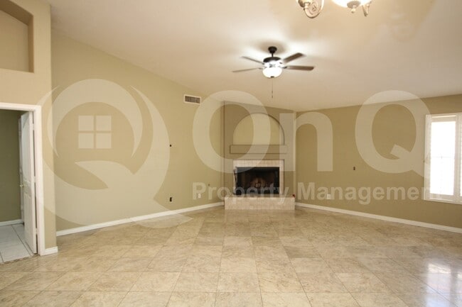 Photo - 1350 W Stacey Ln