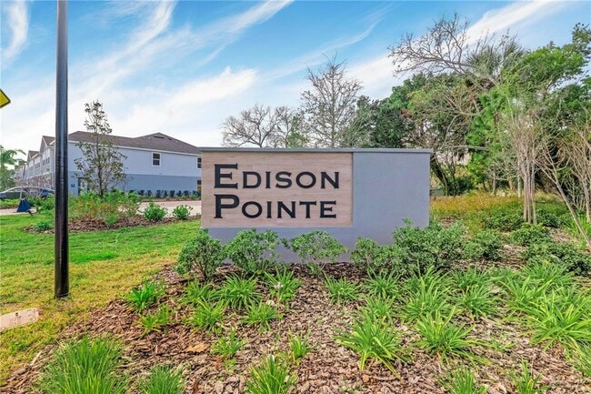 Photo - 2006 Edison Pointe Blvd