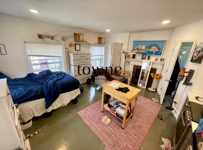 Building Photo - 22 Joy St Unit 24-5 Rental