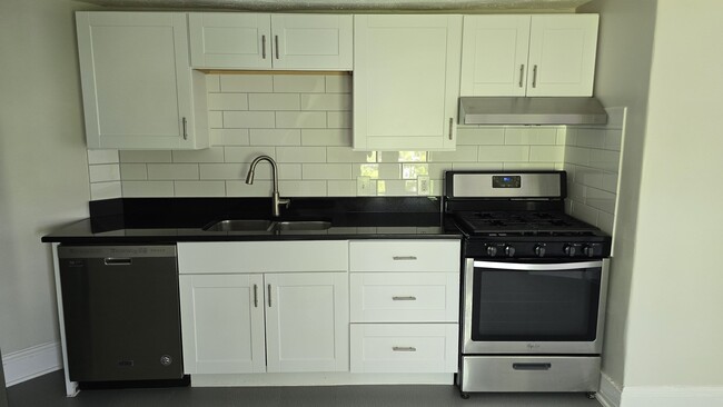 Photo - 33 Ashfield St Condo Unit 3