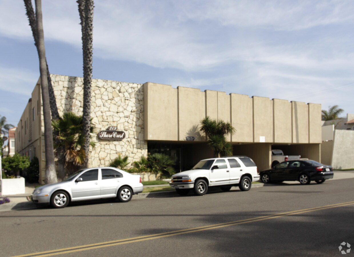 Photo - Shore Crest Apartments