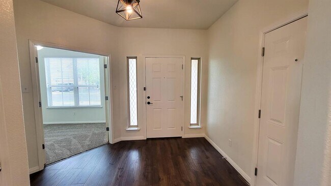 Photo - 1408 Twin Cove