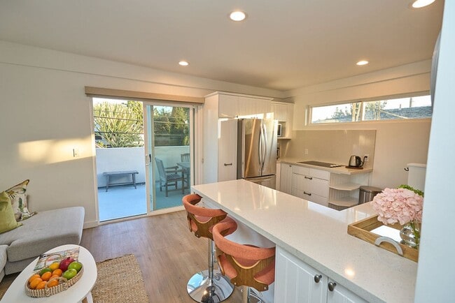 Photo - FURNISHED Modern One Bedroom+Loft Coronado! In Unit W/D! AC! Assigned Parking! Unit Vacation Apartment