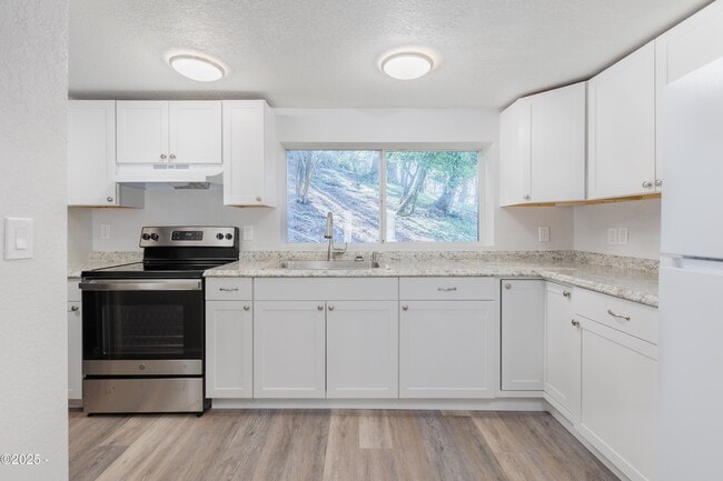 Photo - 173 NW 6th St