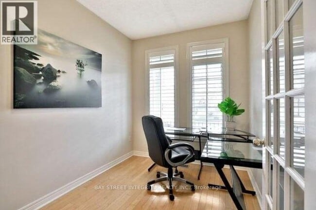 Photo - 1383 Liverpool St