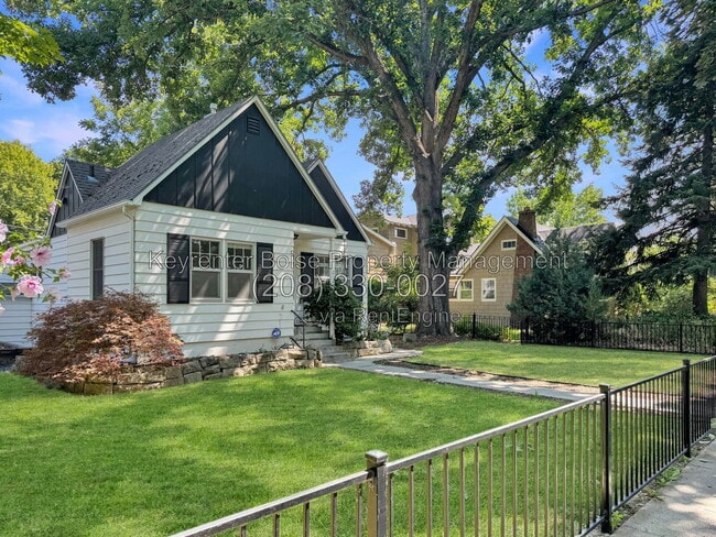 Photo - 2124 N 15th St