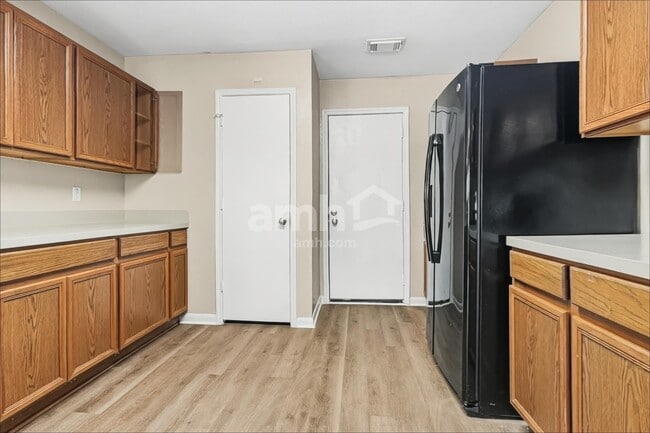 Photo - 16311 Hayesford Ln