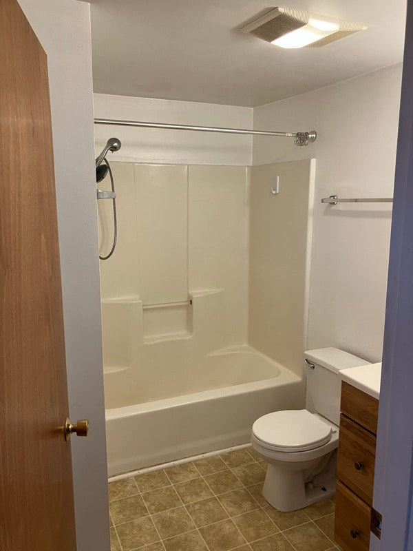 Photo - 510-512 S Main St Unidad 3