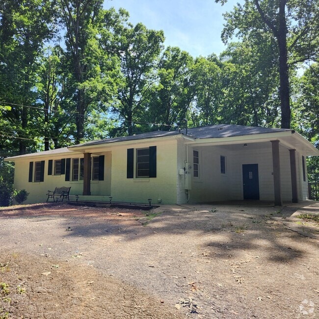 Building Photo - 6218 Stewart Rd Rental