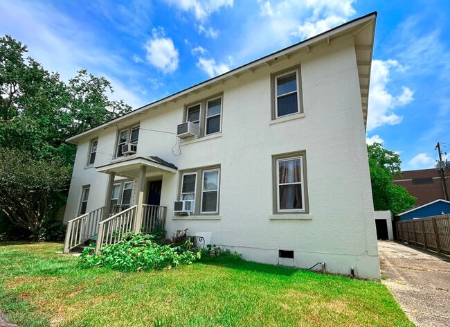 Photo - 811 Kenmore Ave Unidad Apt. D