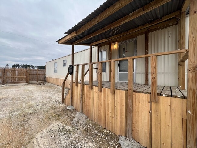 Building Photo - 568-5914-10 Road