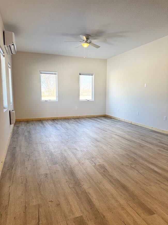 1212 Heckman Ct
