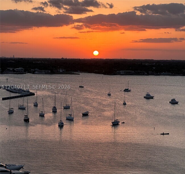 7900 Harbor Island Dr Unit 1424