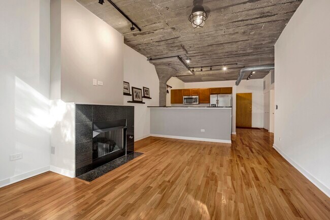 Photo - 1151 W 14th Pl Unit 205