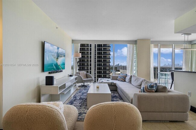 Photo - 4779 Collins Ave Unidad 2305