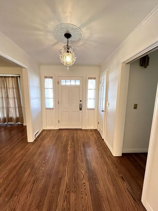 Photo - 2 Bed 1.5 Bath 1 Car Garage in the GRADY MUSGRAVE LAKESIDE Addition