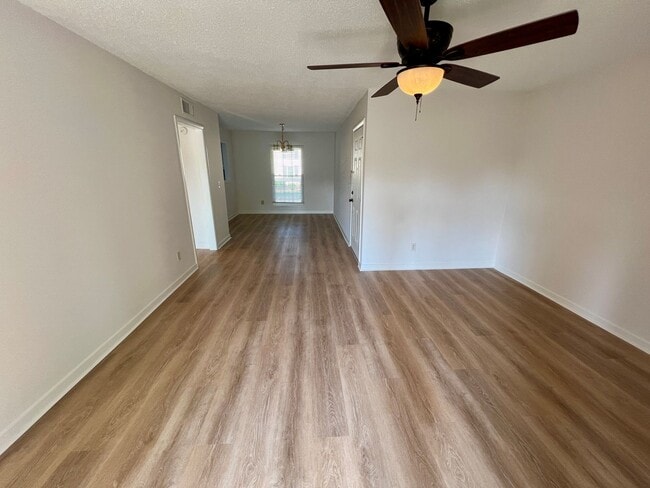 Photo - Spacious Forest Acres Condo!