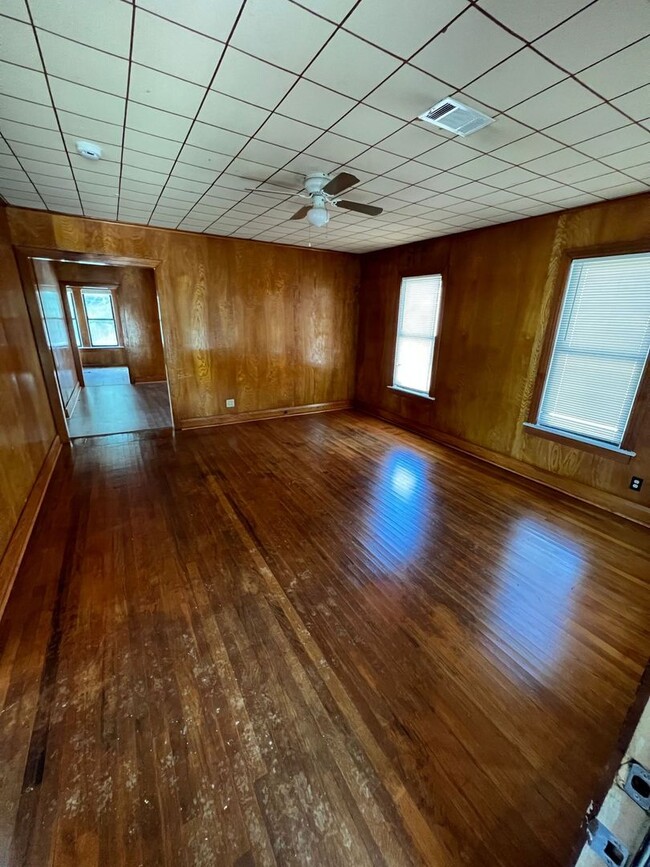 Photo - Great Home in Procter St!