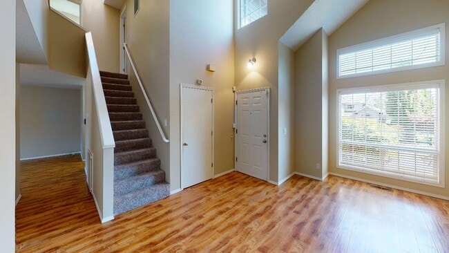 Photo - Prime Tigard Location, Summer Lake Neighborhood / Morning Hill, Close To Progress Ridge, Pet Frie...