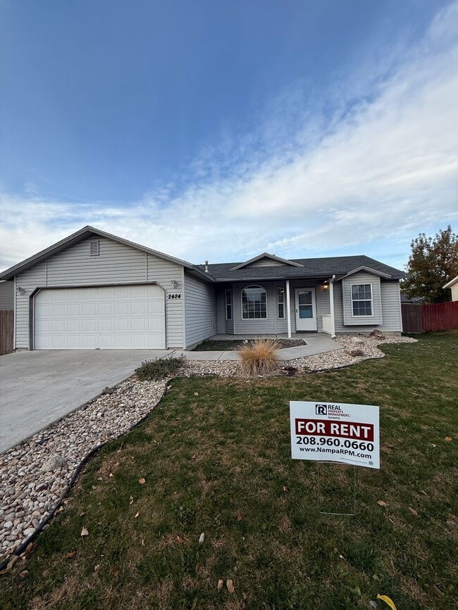 Building Photo - 2424 E Ohio Ave