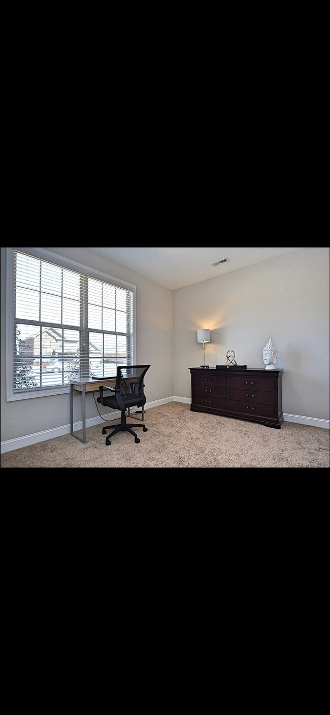 Photo - 605 Summerdawn Pl