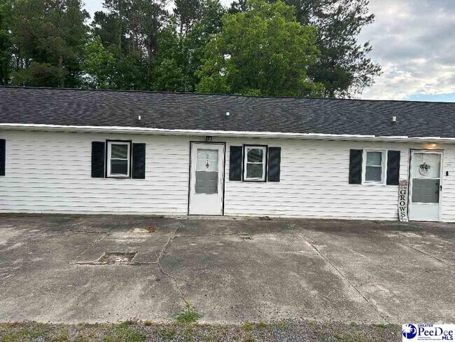 Building Photo - 3122 Willow Creek Rd Rental