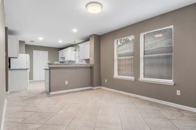 Photo - 6803 Highwind Bend Ln
