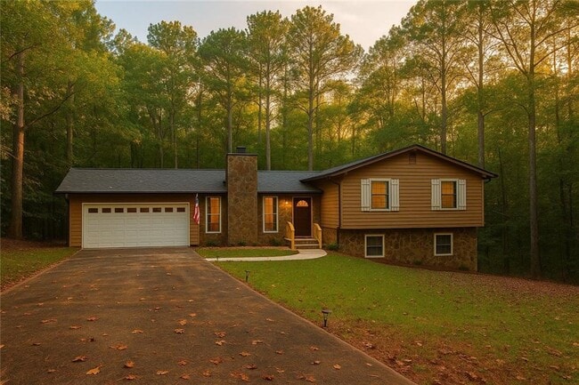 Building Photo - 714 Clarke Trail Rental