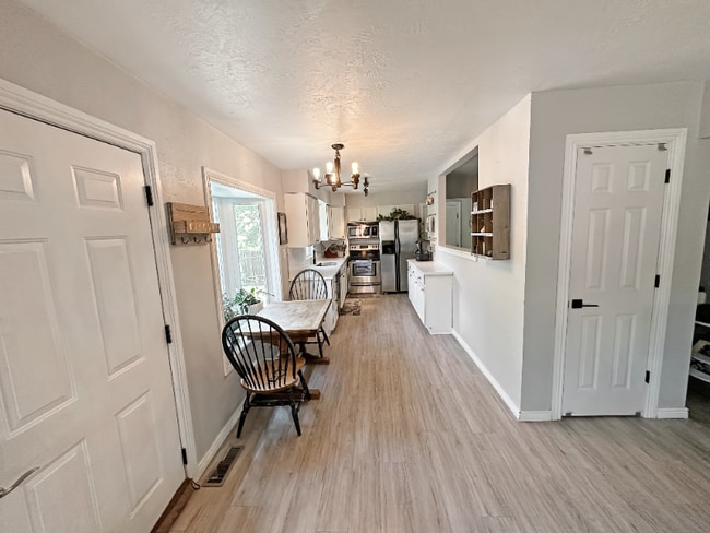 117 Riverview 6 W