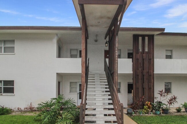 Photo - 245 Center Rd Unit Center Rd, 245 #201