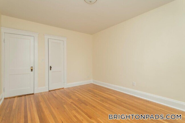 Photo - 288 Chestnut Hill Ave Unidad 2